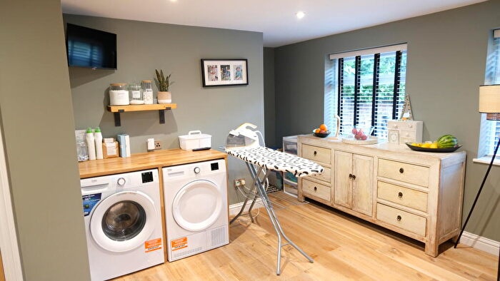 4 Bedroom Detached House For Sale In Chapel Lane, St Margaret's At Cliffe, CT15