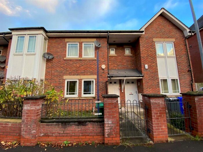 3 Bedroom Terraced House To Rent In Bankwell Street, Hulme, M15