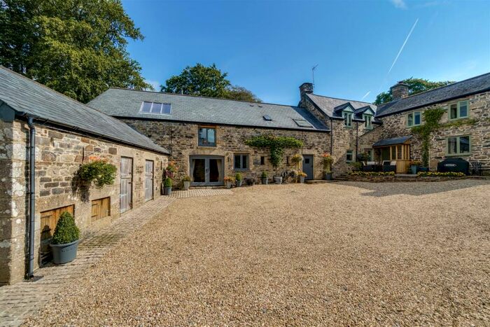 7 Bedroom Country House For Sale In Bridestowe, Devon, EX20