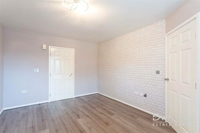 2 Bedroom Semi-Detached House For Sale In Beresford Close, Burton-On-Trent, DE14