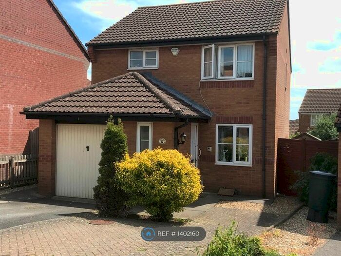 3 Bedroom Detached House To Rent In Blackthorn Close, North Petherton, Bridgwater, TA6