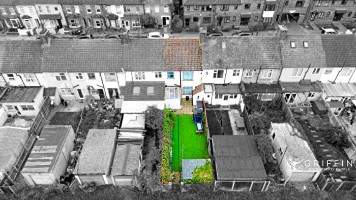 3 Bedroom House For Sale In Rosebery Road, Grays, RM17