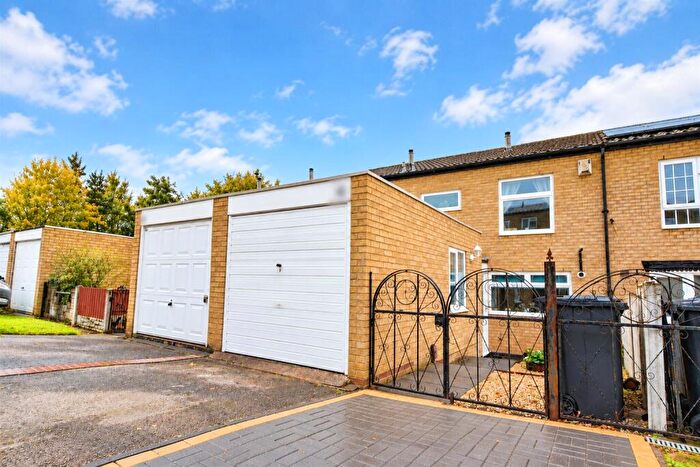 3 Bedroom House To Rent In Hawksworth, Tamworth, B77