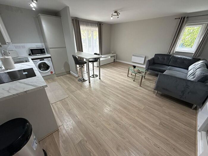 2 Bedroom Apartment To Rent In Wilbraham Road, Manchester, M14