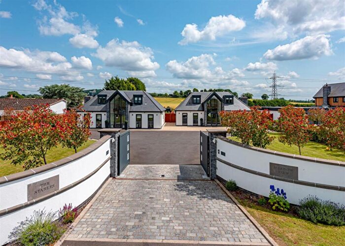 3 Bedroom Detached House For Sale In The Stables, Mile Flat, Greensforge, Kingswinford, DY6