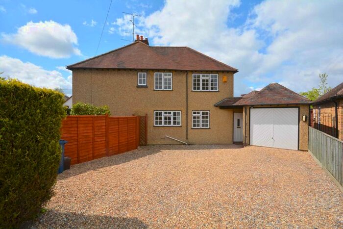 3 Bedroom House To Rent In Seer Green, Beaconsfield, HP9