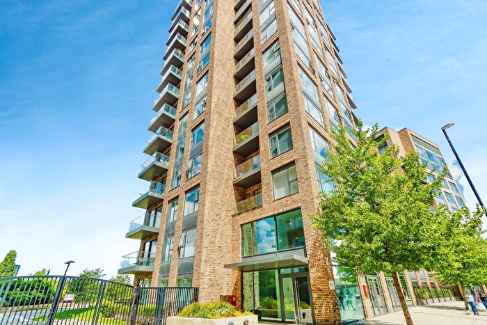 2 Bedroom Flat For Sale In Santina Apartments, Cherry Orchard Road, Croydon, CR0