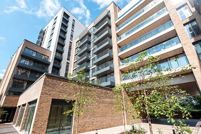 1 Bedroom Flat To Rent In Staines-Upon-Thames, Surrey, TW18