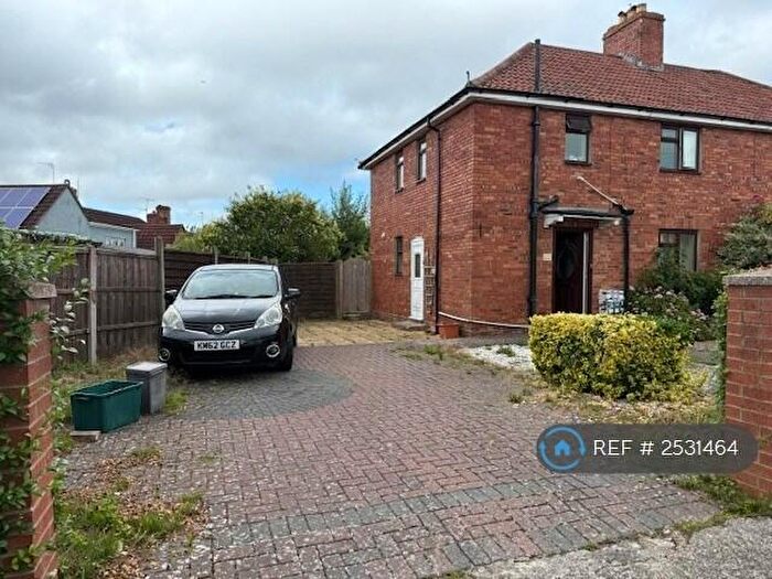 3 Bedroom Semi-Detached House To Rent In The Rosery, Bristol, BS16