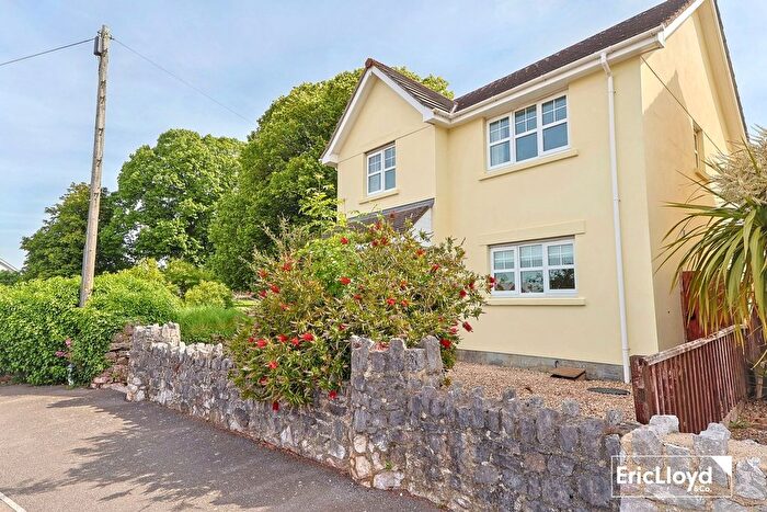 4 Bedroom Detached House For Sale In Dartmouth Road, Paignton, TQ4