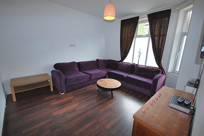 5 Bedroom Detached House To Rent In Edenhall Avenue, Manchester, M19