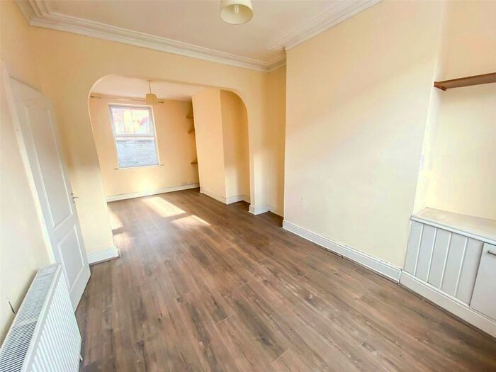3 Bedroom Terraced House To Rent In Eltham Street, Levenshulme, M19