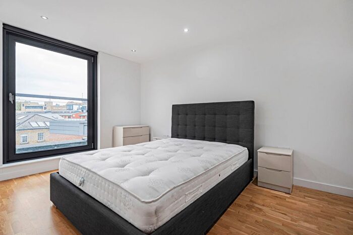 1 Bedroom Flat For Sale In Hackney Road, London, E2