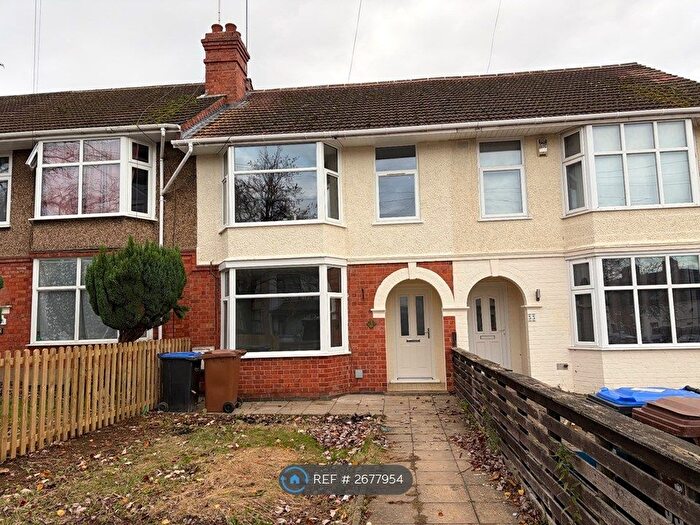 3 Bedroom Semi Detached House To Rent In Kingsley Road, Northampton, NN2