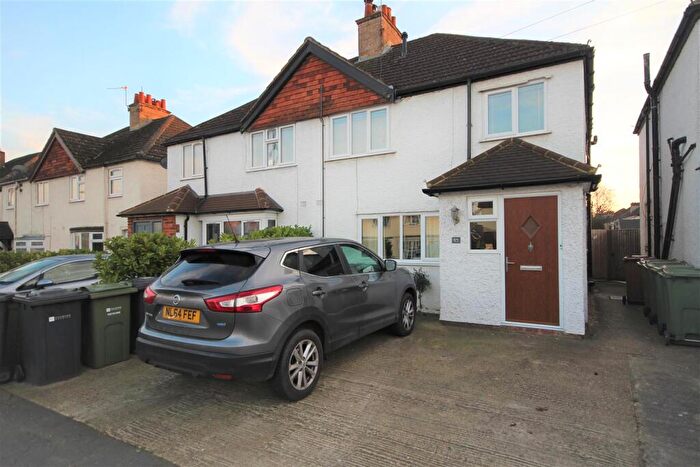 3 Bedroom House To Rent In Aldershot Road Guildford, GU2