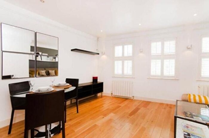 2 Bedroom Flat To Rent In Broadley Terrace, Marylebone, London, NW1