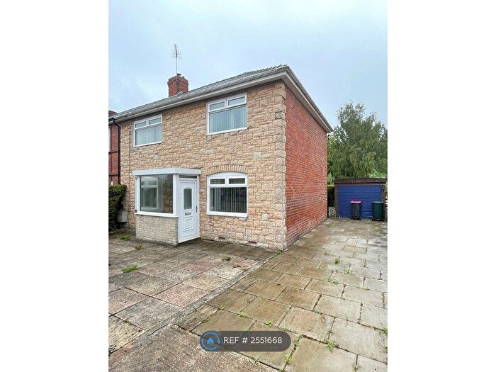 3 Bedroom Semi-Detached House To Rent In Salisbury Road, Maltby, Rotherham, S66