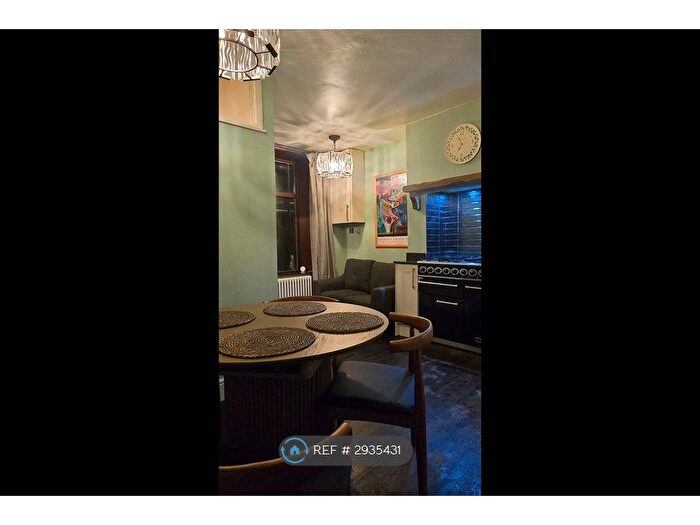 3 Bedroom Terraced House To Rent In Heathfield Grove, Halifax, HX3