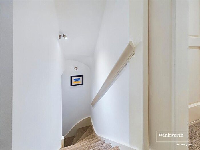 1 Bedroom Apartment For Sale In Thomsons Yard, Southampton Street, Reading, Berkshire, RG1