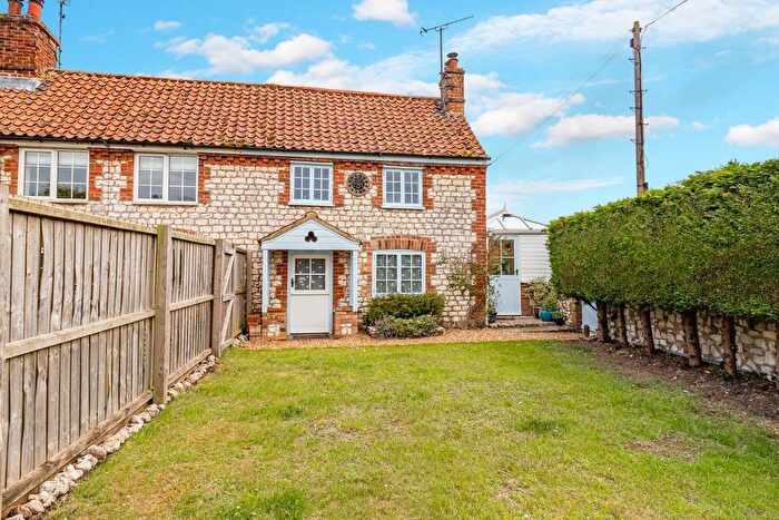 3 Bedroom Cottage For Sale In Clock Row, High Street, Thornham, PE36