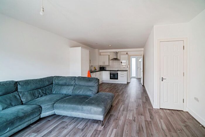 3 Bedroom Terraced House For Sale In Judge Street, Watford, WD24