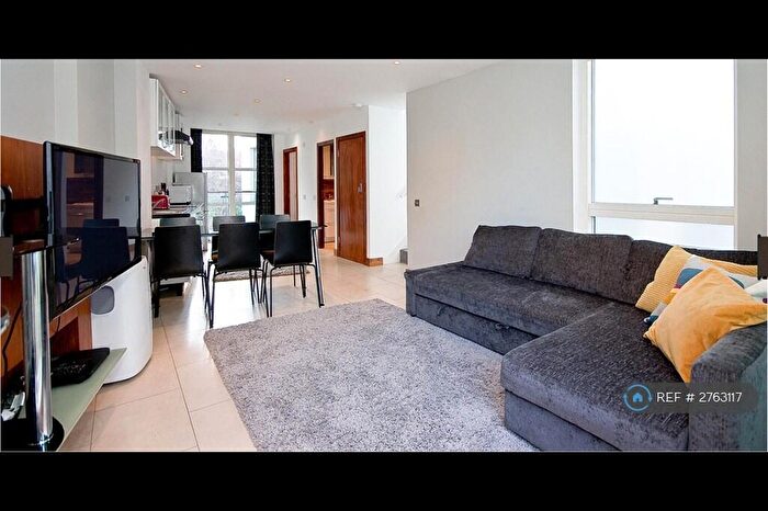 3 Bedroom Flat To Rent In Marylebone, London, NW1