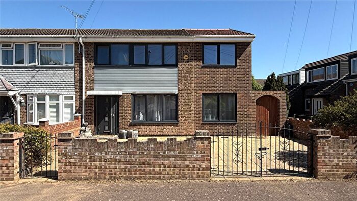4 Bedroom End Of Terrace House For Sale In Deben, East Tilbury, Essex, RM18