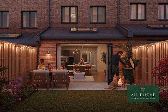 4 Bedroom Flat For Sale In Meadowlark House, Hendon, NW9