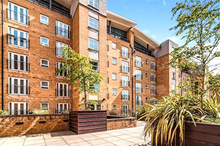 2 Bedroom Flat For Sale In Fusion, Middlewood Street, Salford, Greater Manchester, M5