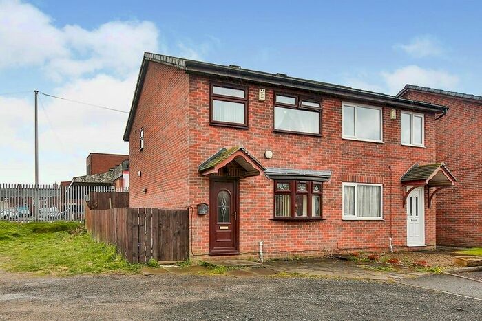 3 Bedroom Semi-Detached House To Rent In Leeholme Court, Stanley, Durham, DH9