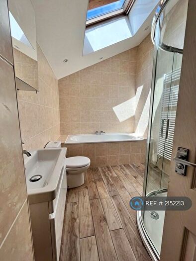 2 Bedroom Flat To Rent In Lower Ashley Road, St. Agnes, Bristol, BS2