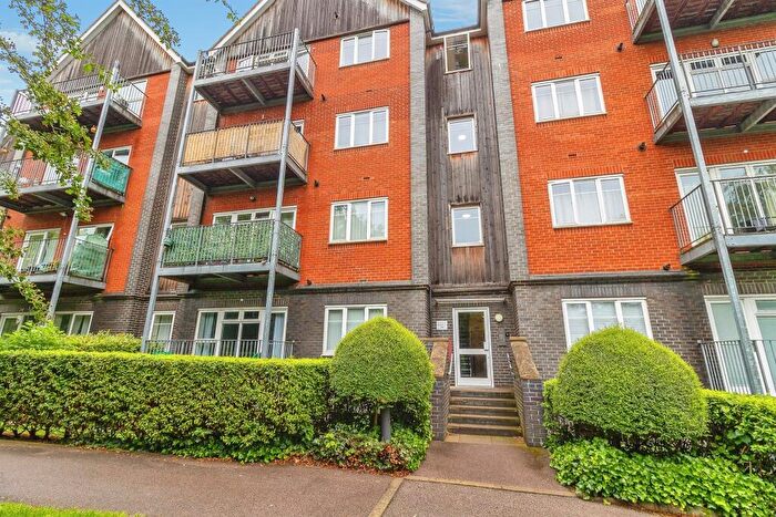 1 Bedroom Apartment For Sale In Millward Drive, Bletchley, Milton Keynes, MK2
