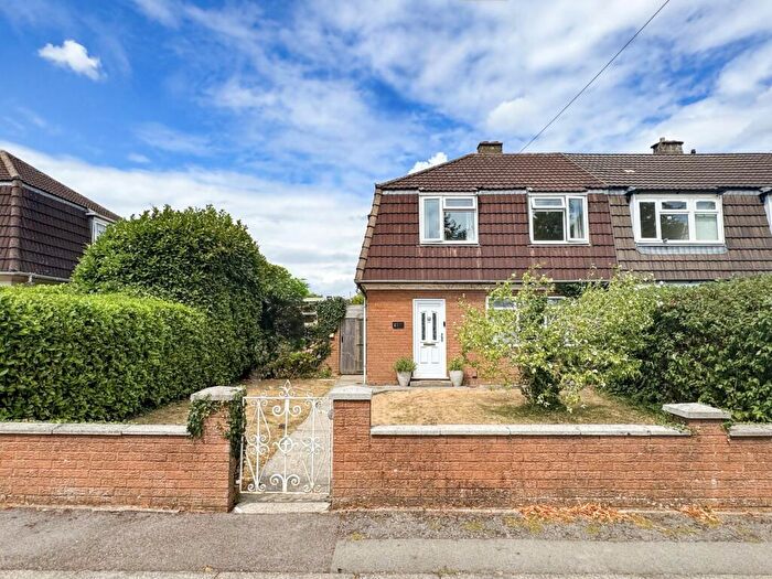 3 Bedroom End Of Terrace House For Sale In Gipsy Patch Lane, Little Stoke, Bristol, BS34