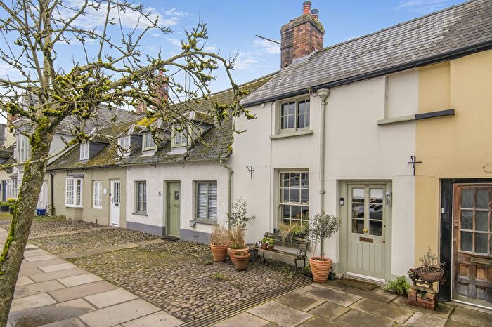 2 Bedroom Terraced House For Sale In Maryport Street, Usk, Monmouthshire, NP15
