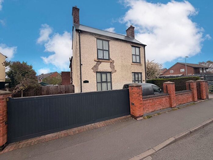 4 Bedroom Detached House For Sale In High Road, Willenhall, WV12
