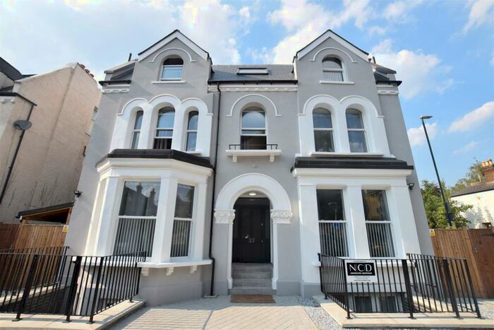 Studio To Rent In Cedar Road, Sutton, SM2