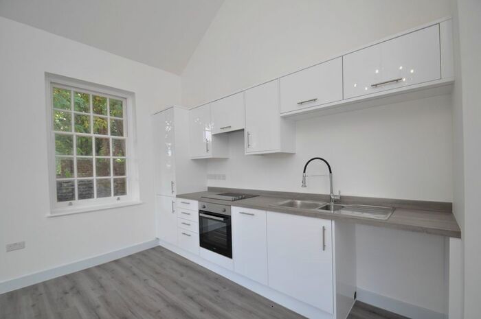 1 Bedroom Flat To Rent In Chart Road, Ashford, TN23