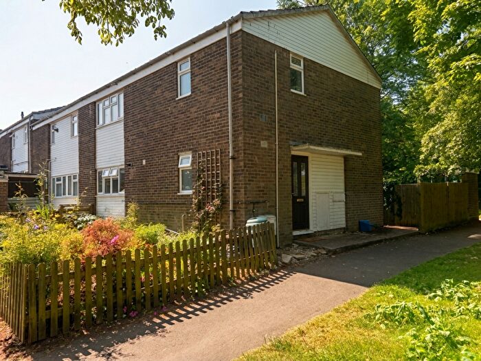 1 Bedroom Maisonette For Sale In Cleveland Close, Basingstoke, RG22