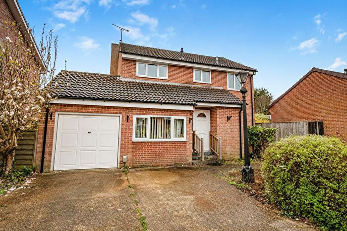 5 Bedroom Detached House For Sale In Bryony Way, Waterlooville, PO7