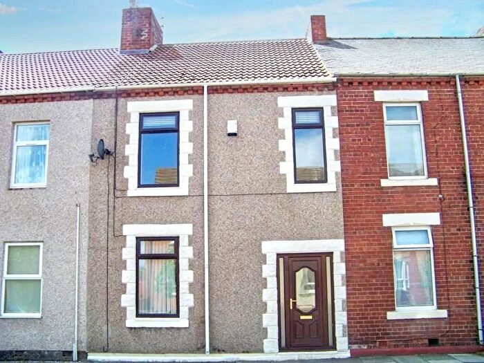 3 Bedroom Terraced House For Sale In Winship Street, Newsham, Blyth, NE24