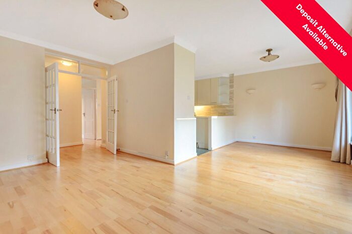 2 Bedroom Flat To Rent In St Johns Avenue, London, SW15