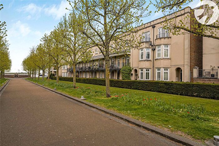 4 Bedroom Terraced House For Sale In The Boulevard, Greenhithe, Kent, DA9