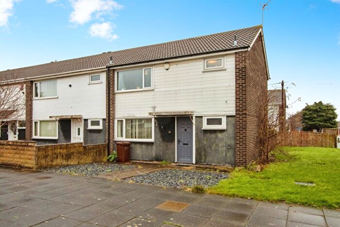 3 Bedroom End Of Terrace House For Sale In Hebden Walk, Leeds, LS14