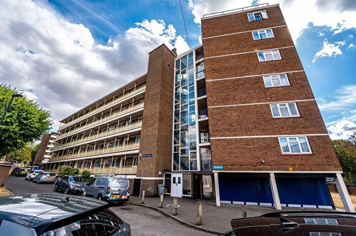 2 Bedroom Flat To Rent In Brockley Road, Brockley, London, SE4