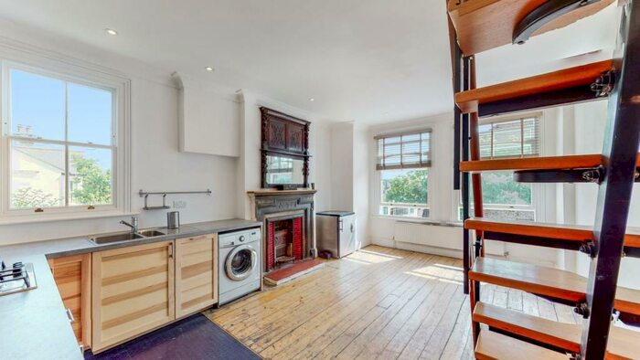 4 Bedroom Maisonette To Rent In College Road, Kensal Rise, London, NW10