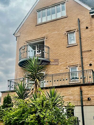 2 Bedroom Flat For Sale In Titus Lodge, Varcoe Gardens, Hayes, Greater London, UB3