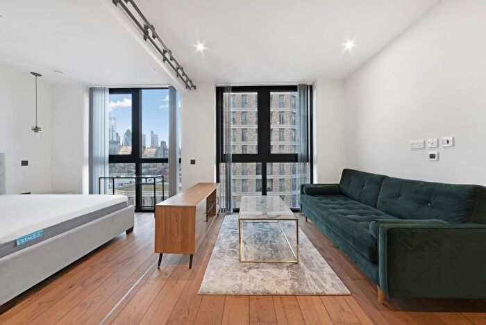 Studio To Rent In Emery Wharf, London Dock, Wapping, E1W