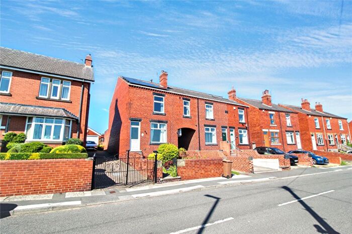 3 Bedroom End Terrace House For Sale In Canal Lane, Stanley, Wakefield, West Yorkshire, WF3