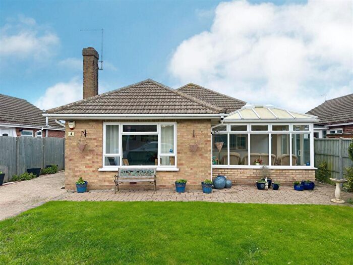 3 Bedroom Detached Bungalow For Sale In Mills Drive, Corton, Lowestoft, Suffolk, NR32