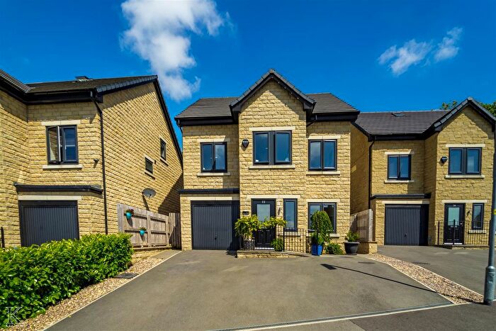 4 Bedroom Detached House For Sale In Buttermere Avenue, Bacup, OL13